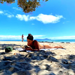 Maia Peach 🍑 photo