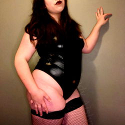 Ravyn Lyxx - VIP✨ photo