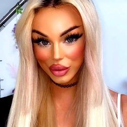 TS MASTER B 𝗦𝗘𝗫𝗧 𝗠𝗘 🟢 😏 ★ photo