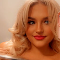 GODDESS ROXANNE photo