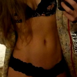 AlixxRae photo