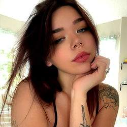 Daisy ˚❀༉‧ photo