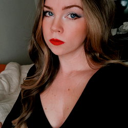 Allie Kate photo