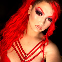 Starlet Scarlet photo
