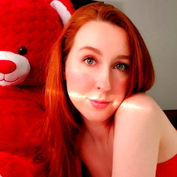 Goddess Lindsay | Premium Lingerie Enthusiast