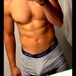 Reddiebud photo
