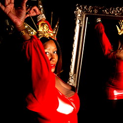 Madame Caramel photo