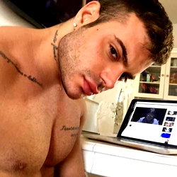 Victor photo