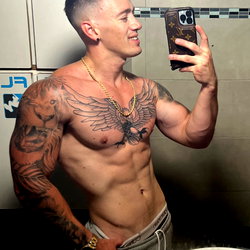 Brian (Top 1%) 🤩 photo