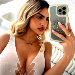 Eva Quiala photo