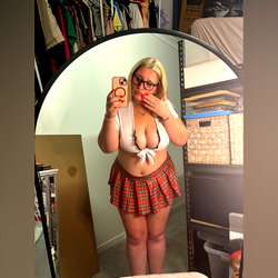 Tahlia photo