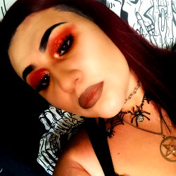 Adryna lynn photo