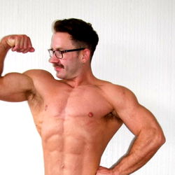 Johnny Tyson: The Engaging British Content Creator