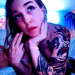 Shae ⚧ TGirl BBW Food Slave 🥵🍰🍥🧁 photo