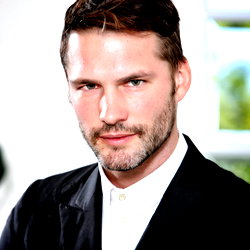Tomas Skoloudik photo