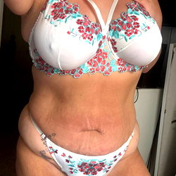 Hairy Mommy Stacey photo