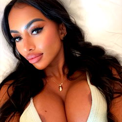 Carlita VIP🌿 photo