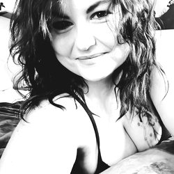 Alicia photo