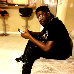 She ❤️🍫 photo