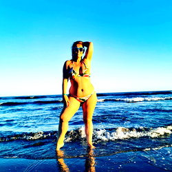 Montse swinger curvy mature photo