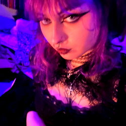 Alisha Victoria Raven photo