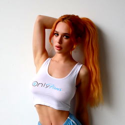 𝐂𝐡𝐥𝐨𝐞 𝐙𝐢𝐯𝐚 photo