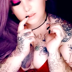TattooedJuliet90 photo