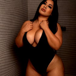 💚Online ✨𝐀𝐋𝐈𝐕𝐈𝐀 𝐕𝐈𝐏 𝐏𝐀𝐆𝐄✨ photo