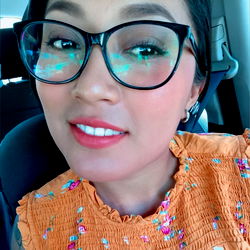 Frida - The Mexican Fashionista on OnlyFans