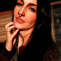 Aria Grey photo