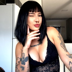 Rafaela Ferrari🖤 photo
