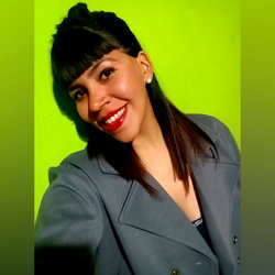 Florcita 🌼 🔥👅💖 photo