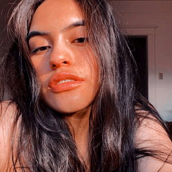 yaya ☻ they//them photo