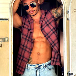 Bruno black photo