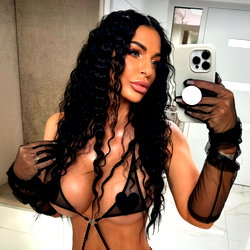 Nadine Kerastas - Exclusive Content and More