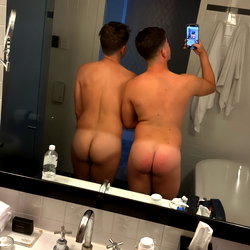 Tristan 🍑 🍆 photo
