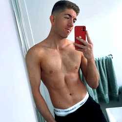 Tristan 🍑 🍆 photo