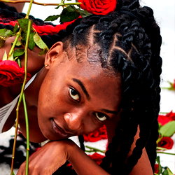 🌹 𝑬𝒃𝒐𝒏𝒚 𝑪𝒓𝒖𝒔𝒉 𝑵𝒂𝒊𝒍𝒂𝒉 🍫 photo