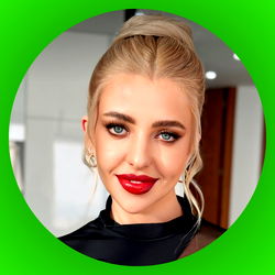 𝐒𝐇𝐀𝐍𝐓𝐈 ❤️‍🔥 photo