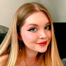 Alexis Lust photo