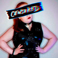 Irish Eliza 😇 😈 photo