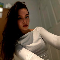 Lily Virgin🐾 photo