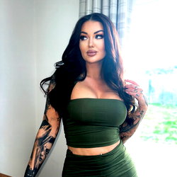 Stephanie Anne 💦 photo