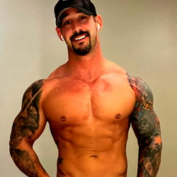 Logan Chase photo