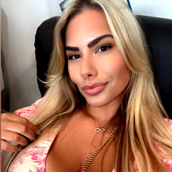 Domme Mommy Luna photo