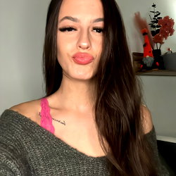 Juicy Nicole 🍑 photo