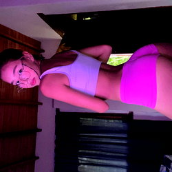 Angie Paola photo