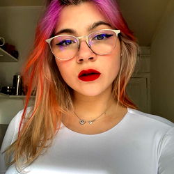 Kelly SEXTING queen 👸 photo