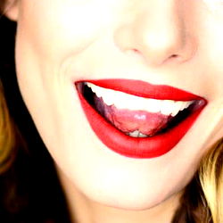 LaraJuicy - The Ultimate Squirt Queen