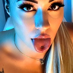 Rocioloppez 👸🏽 DEL SEXTING photo